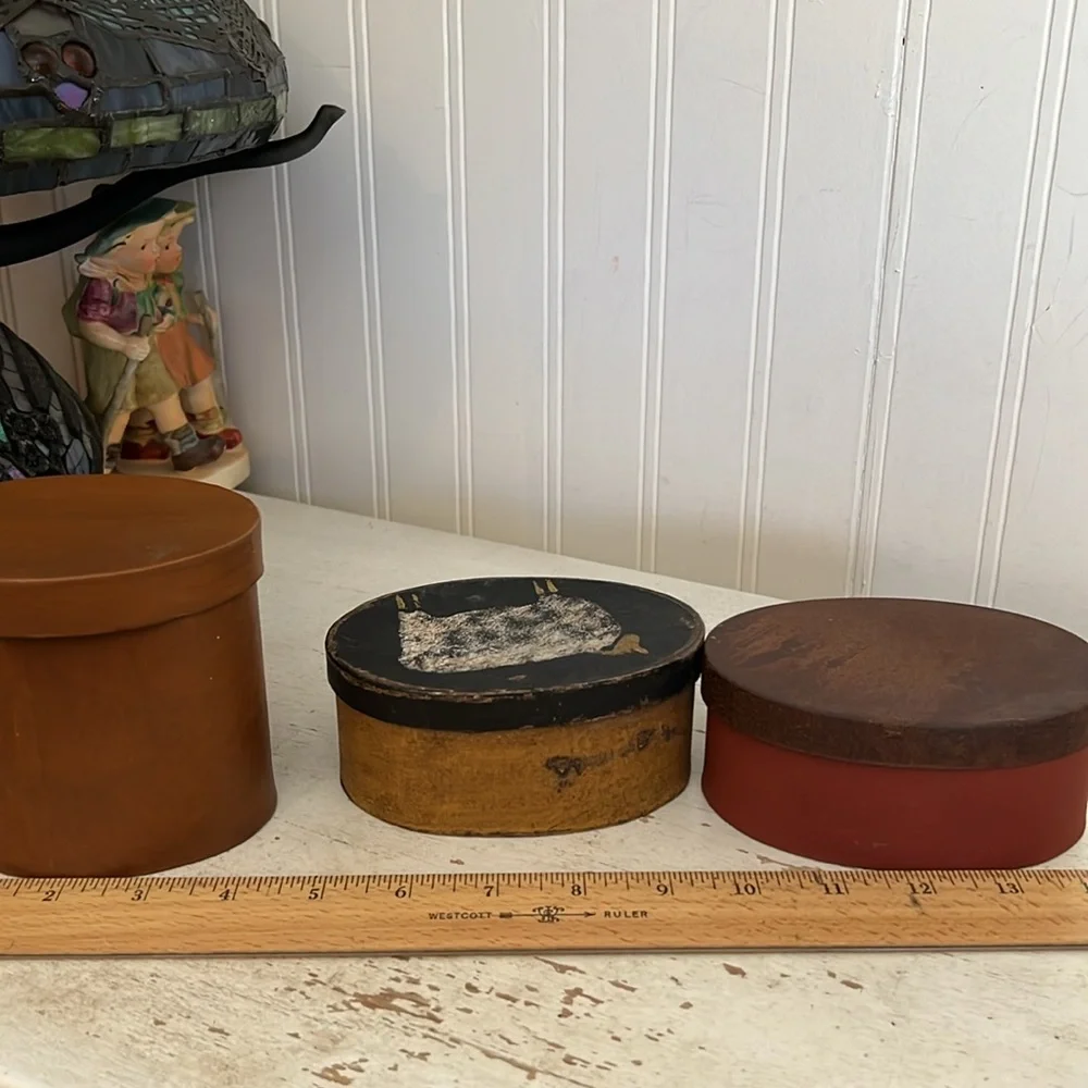 Lot primitive folk art hand painted boxes 1 with metal lid